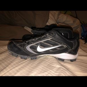 BOYS NIKE BASEBALL CLEATS
